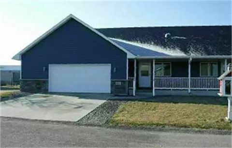 107 Traci Ln, Nicollet, MN 56074