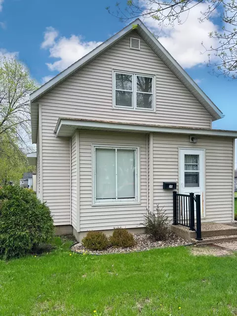 315 W River St, Redwood Falls, MN 56283