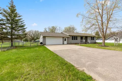 927 W 2nd St, Pillager, MN 56473