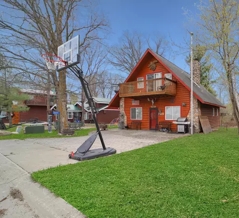 1651 Whipholt Beach Rd NW, Walker, MN 56484