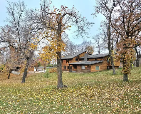 39698 Yellow Pine Cir, Sauk Centre, MN 56378
