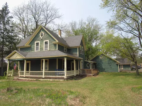 421 Park Ave, Pine River, MN 56474 photo 2
