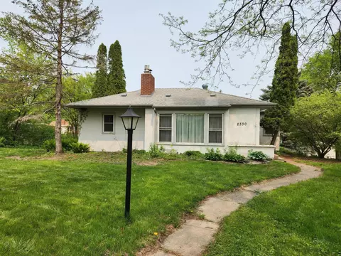 2330 Crestview Ave, Golden Valley, MN 55422