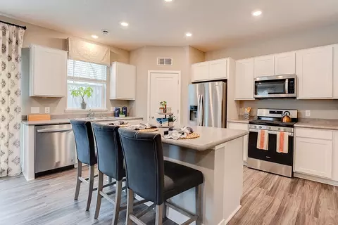 240 Snowdrop Trl, Waconia, MN 55387