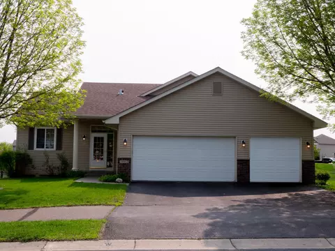 18832 Dunbury Ave, Farmington, MN 55024