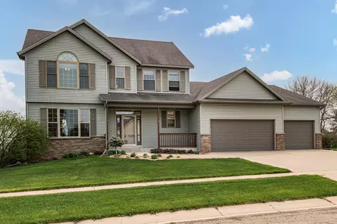 3050 Oakview Dr NE, Rochester, MN 55906