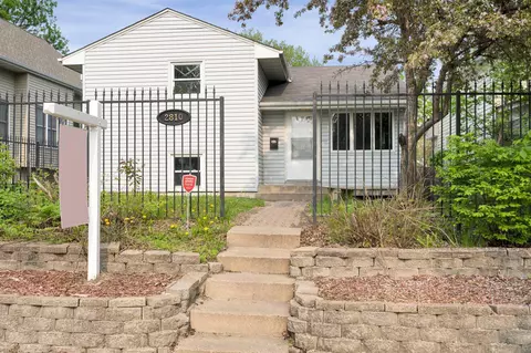 2810 James Ave N, Minneapolis, MN 55411