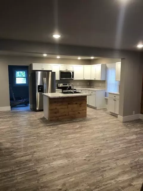 237 4th Ave NE, Spring Grove, MN 55974 photo 3