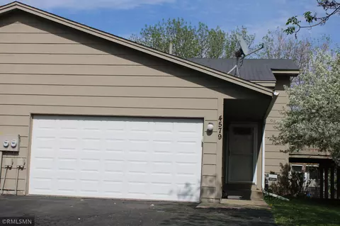 4579 Hayward Rd N, Oakdale, MN 55128