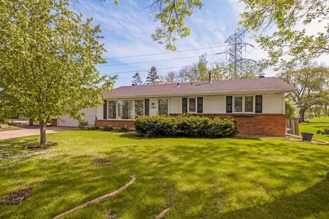 11443 Galtier Dr, Burnsville, MN 55337