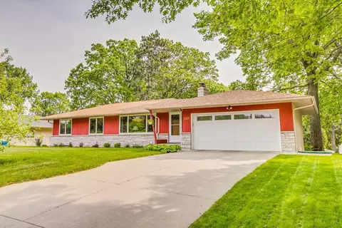 227 16th Ave NW, New Brighton, MN 55112