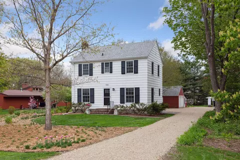 1765 Fairview Ave N, Falcon Heights, MN 55113