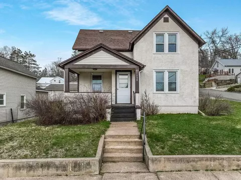 128 Elm St, Glenwood City, WI 54013