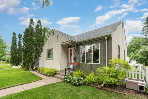 1977 4th St E, Saint Paul, MN 55119