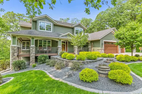 9741 Baxter Trl, Inver Grove Heights, MN 55077