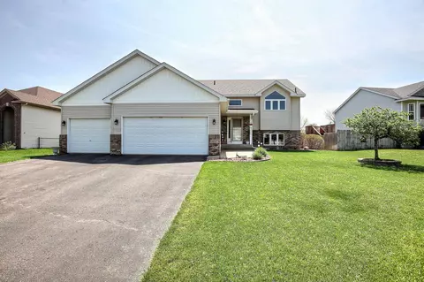 18727 Providence Dr, Big Lake, MN 55309