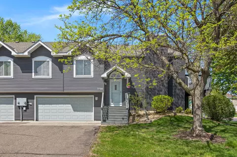 2506 Geranium Ave E, Maplewood, MN 55119