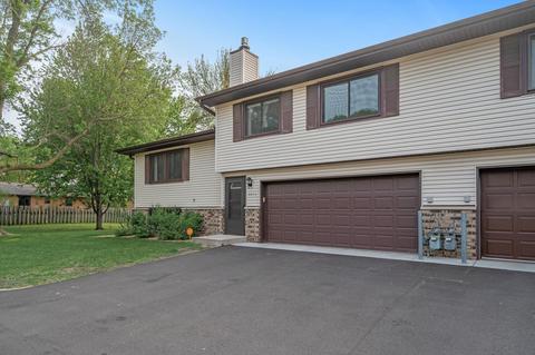 5511 84 12 Ave N, Brooklyn Park, MN 55443