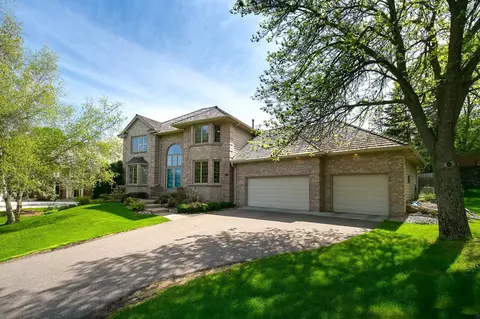 9497 Abbott Ct, Eden Prairie, MN 55347