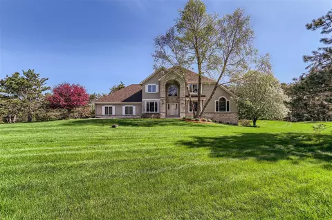 353 Deer Valley Dr, Hudson, WI 54016