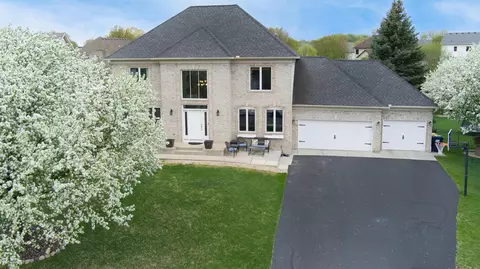 13586 Foxberry Rd, Savage, MN 55378
