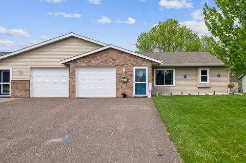 1920 Windmill Dr, Baldwin, WI 54002