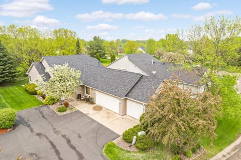 1833 Voyager Ct, Centerville, MN 55038