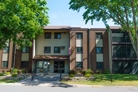 1340 9th Ave S #202, Saint Cloud, MN 56301