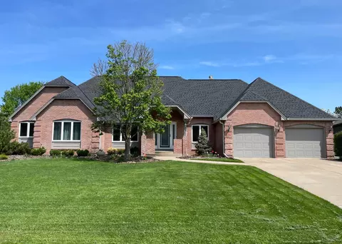 9454 Wedgewood Dr, Woodbury, MN 55125