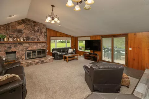 730 W Tracy Rd, Spring Valley, MN 55975 photo 15