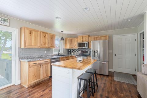 509 25th St SE, Willmar, MN 56201