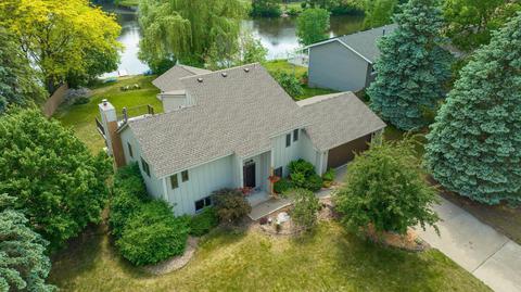 520 Elaine Ave, Shoreview, MN 55126