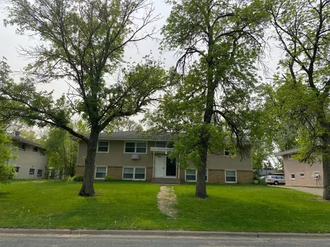 5810 2 12 St NE, Fridley, MN 55432