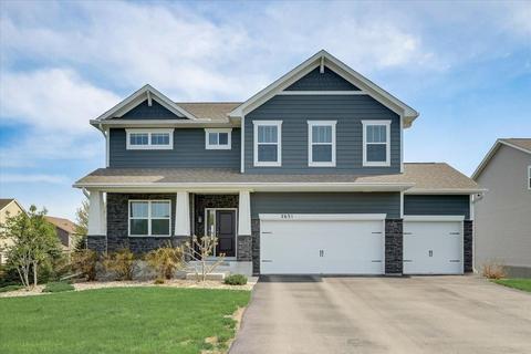 2631 Clover Field Cir, Chaska, MN 55318
