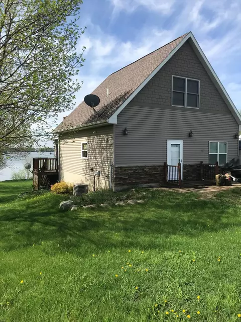 60 N Shore Dr, Garvin, MN 56132