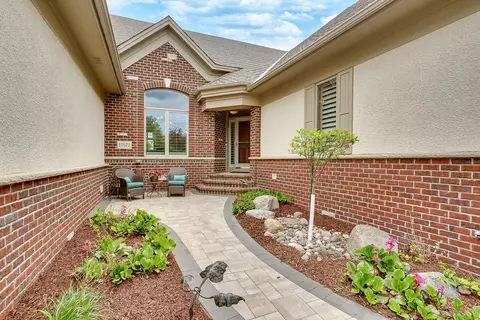17573 Bearpath Trl, Eden Prairie, MN 55347