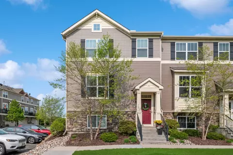 8972 SW Village Loop, Chanhassen, MN 55317