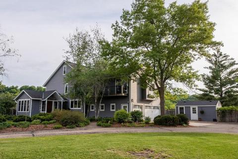 12117 Cannon City Blvd, Northfield, MN 55057