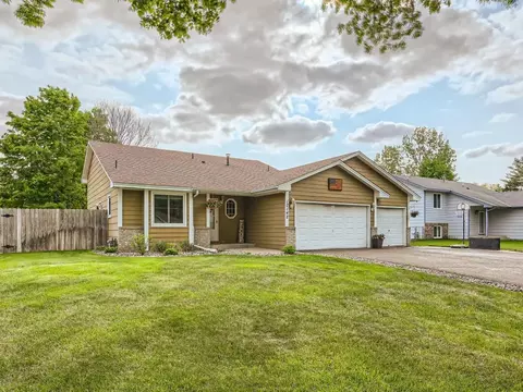 12142 Lily St NW, Coon Rapids, MN 55433