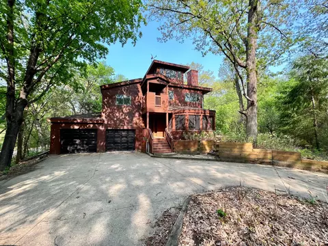 4810 120th St W, Apple Valley, MN 55124