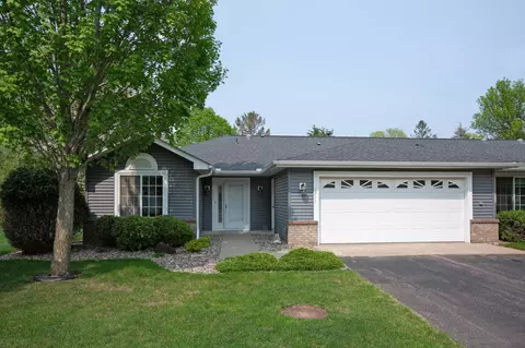 1211 Ravenswood Ct, Shoreview, MN 55126