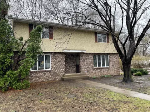 1555 Arkwright St, Saint Paul, MN 55130