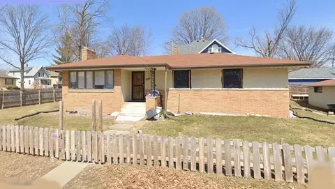 651 Iowa Ave E, Saint Paul, MN 55106