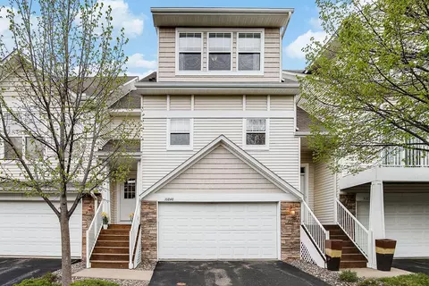 10848 Kingsfield Ln, Woodbury, MN 55129