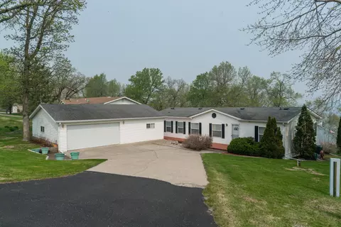 20973 Southdale Dr, Elizabeth Twp, MN 56537
