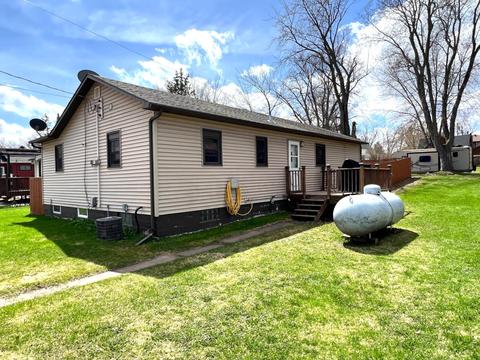 10 Haynes St N, Taconite, MN 55786