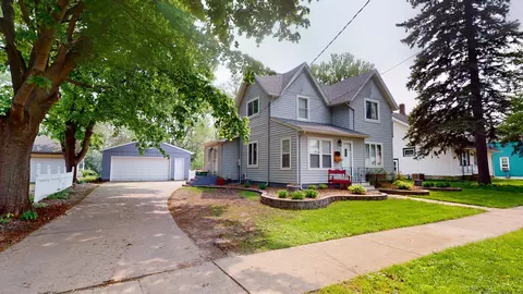 514 4th St E, Albert Lea, MN 56007