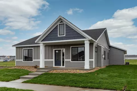 5362 Harvest Lake Dr NW, Rochester, MN 55901