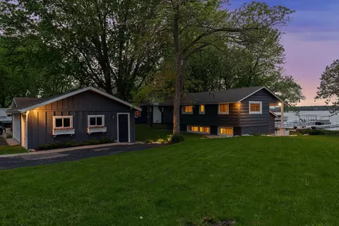2570 S Shore Dr, Prior Lake, MN 55372