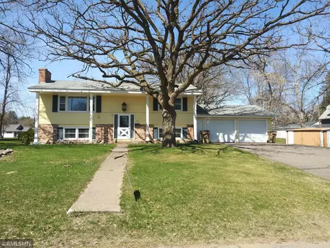 203 11th Ave N, Princeton, MN 55371